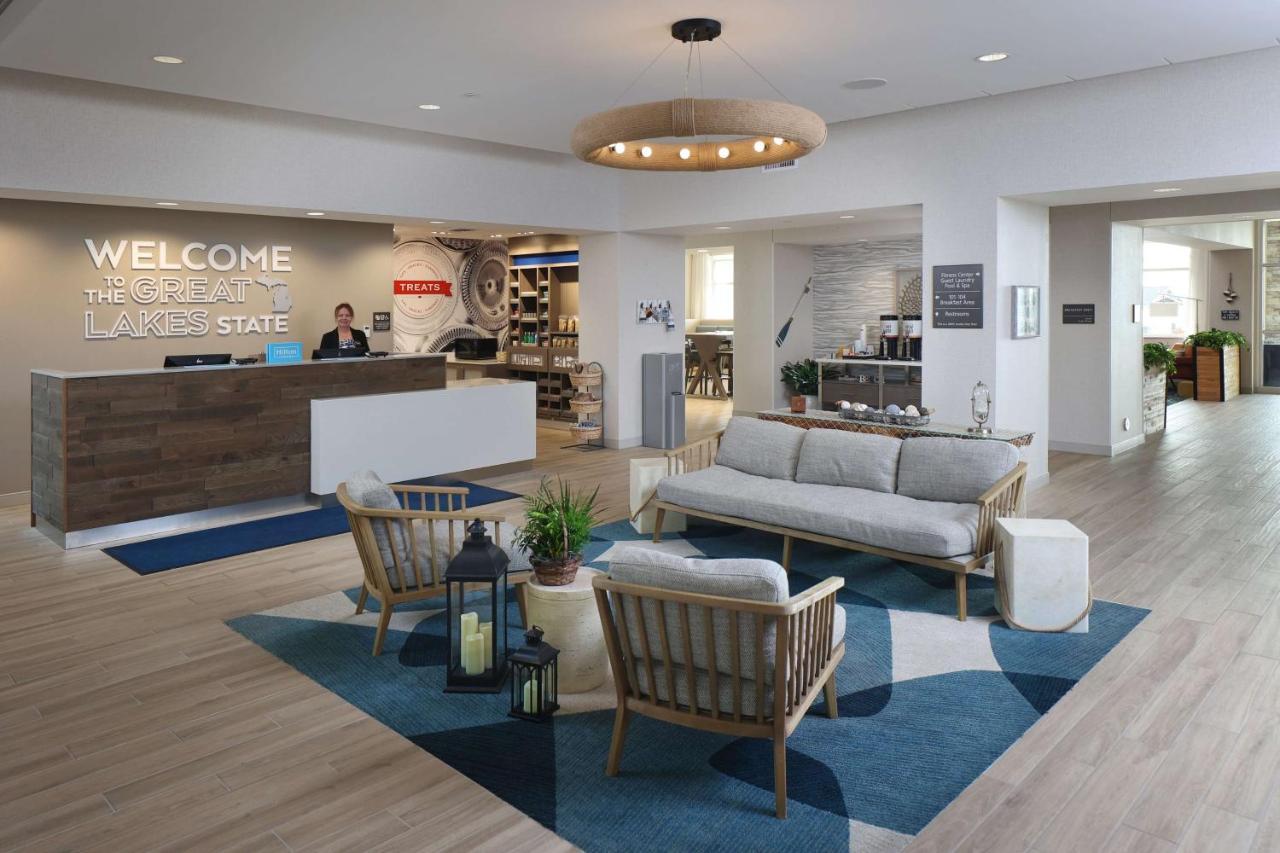 Hampton Inn & Suites Manistee, Mi Εξωτερικό φωτογραφία